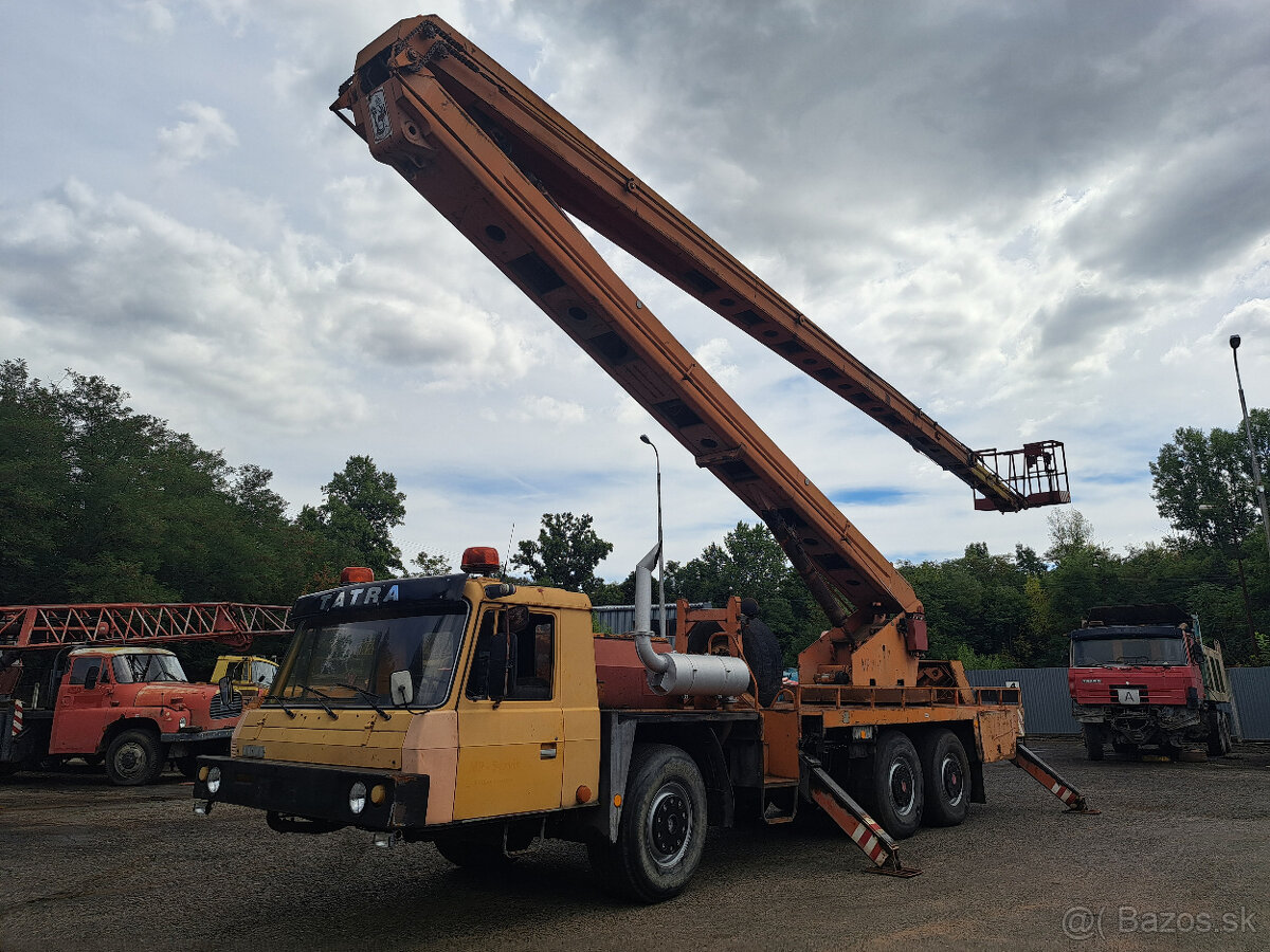 Montážní plošina Tatra 815 MP 27 - 4