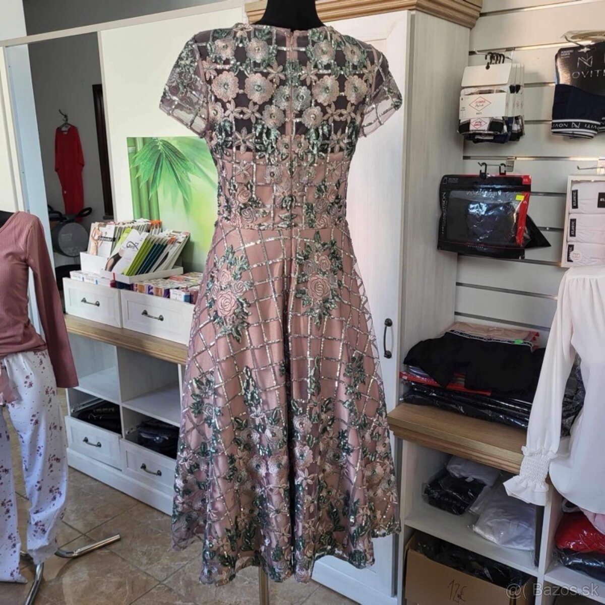 Spolocenske saty - 4