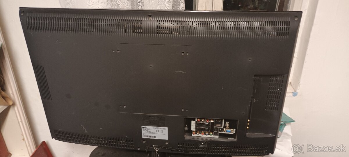 Samsung LCD 32" 81cm - 4