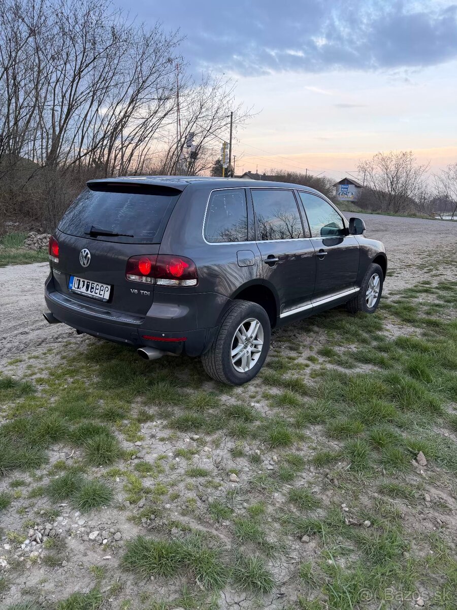Volkswagen Touareg 3.0 V6 TDI - 4