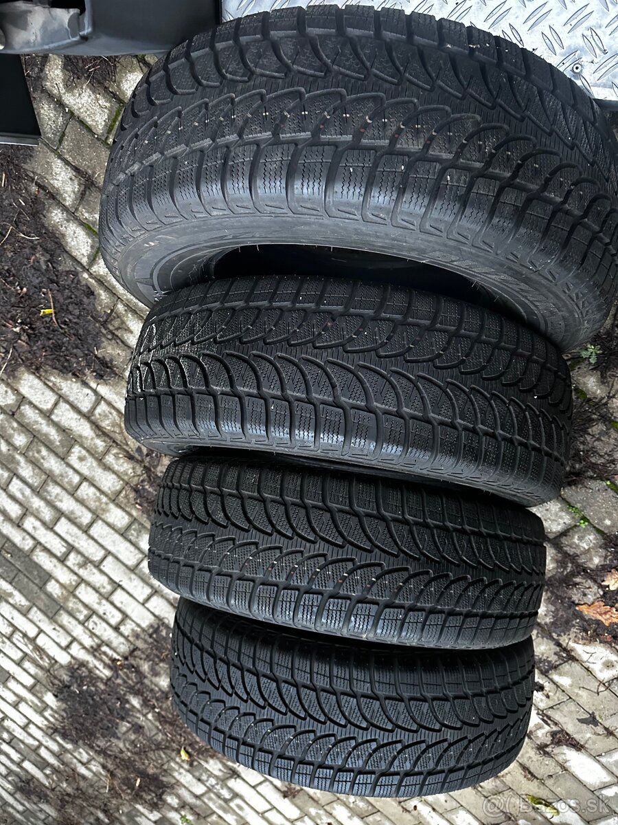 Predám 4x zimné pneu bridgestone 245/70 r16