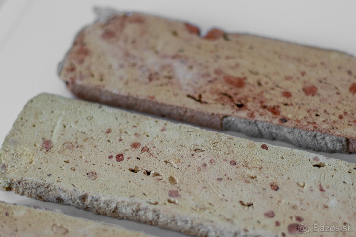 Ručne rezaný rustikálny tehlový obklad - vnútorný rez biely - 4