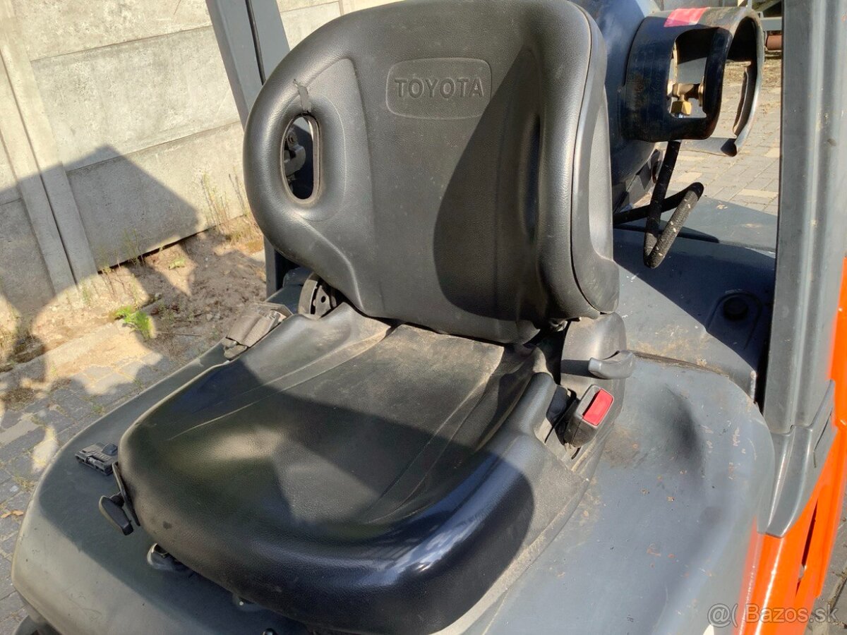 Toyota 8FG18 BENZÍN / LPG, Triplex 4,5 m, Váhy - 4