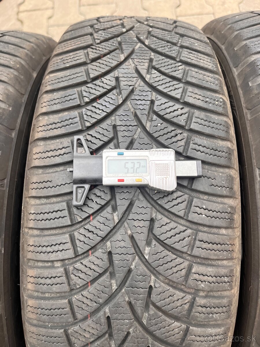 215/65R17 Toyo zimne - 4