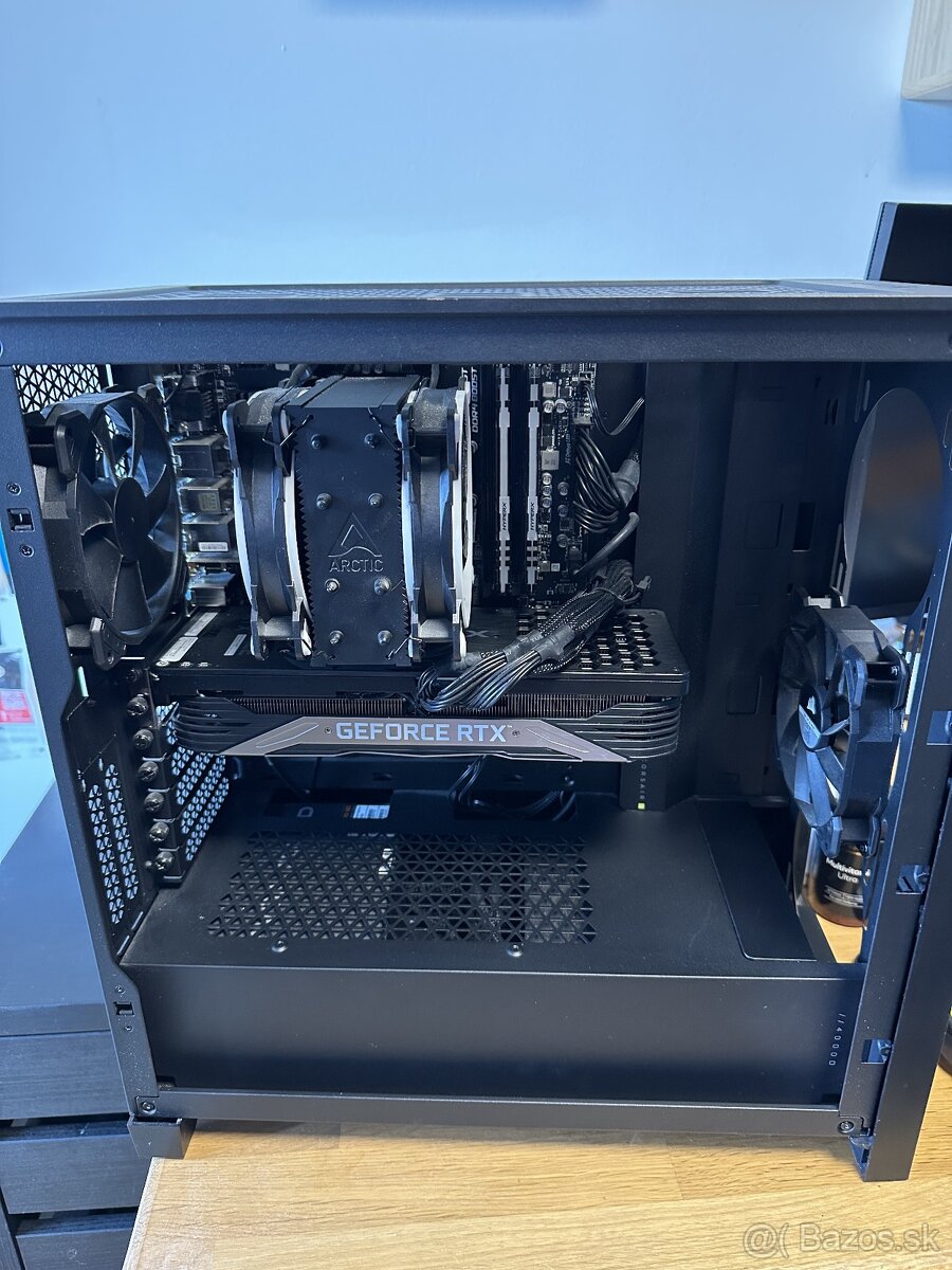 Ryzen 5 5600X, RTX 3070, 32GB RAM, NVMe 1TB, SSD 2TB - 4