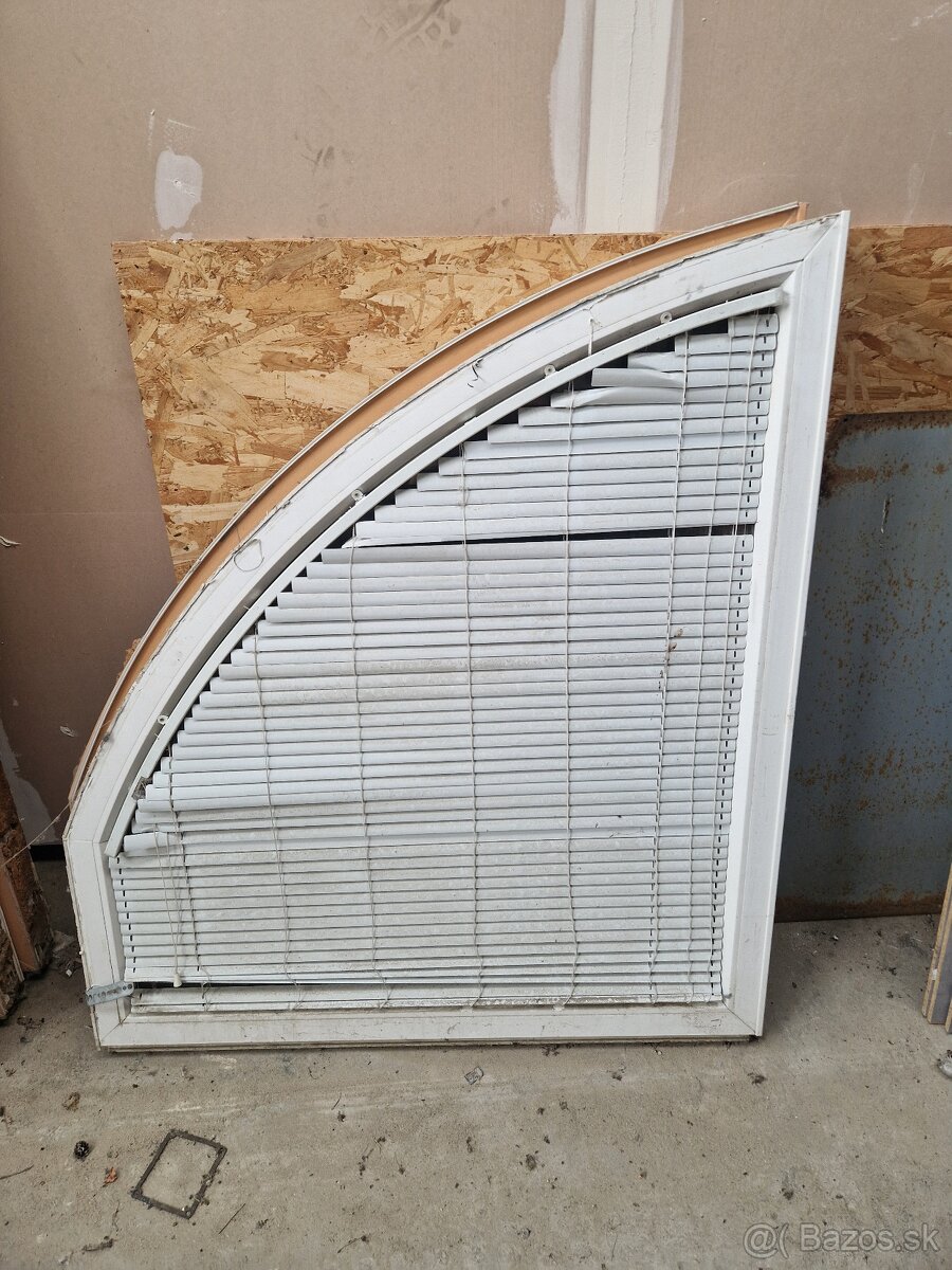 Plastová okna oboustranná (bílá/dřevo) + síťky - 4
