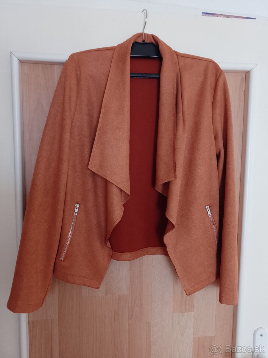 Dámske sačká a bundička v.S - 4