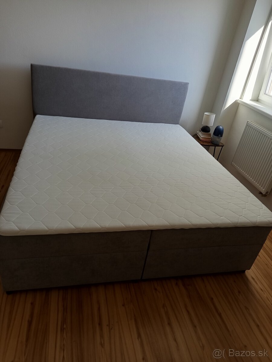 Manželská posteľ - 4