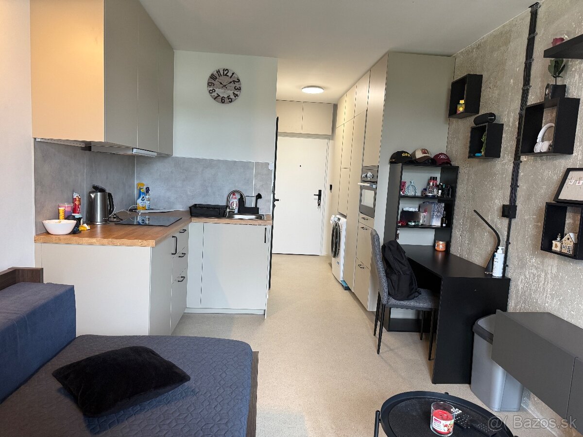 Na prenájom apartmán pri novej nemocnici - Voľný ihned - Widok 4