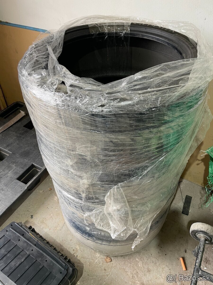 275/35/R19, 245/40/r19 dvojrozmer PNEUMATIKY 4ks ZIMNE - 4