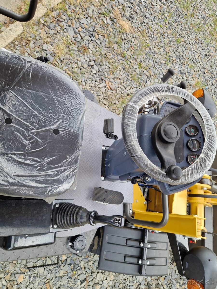Kolesový nakladac klbový ZL10, bez kabiny - 4