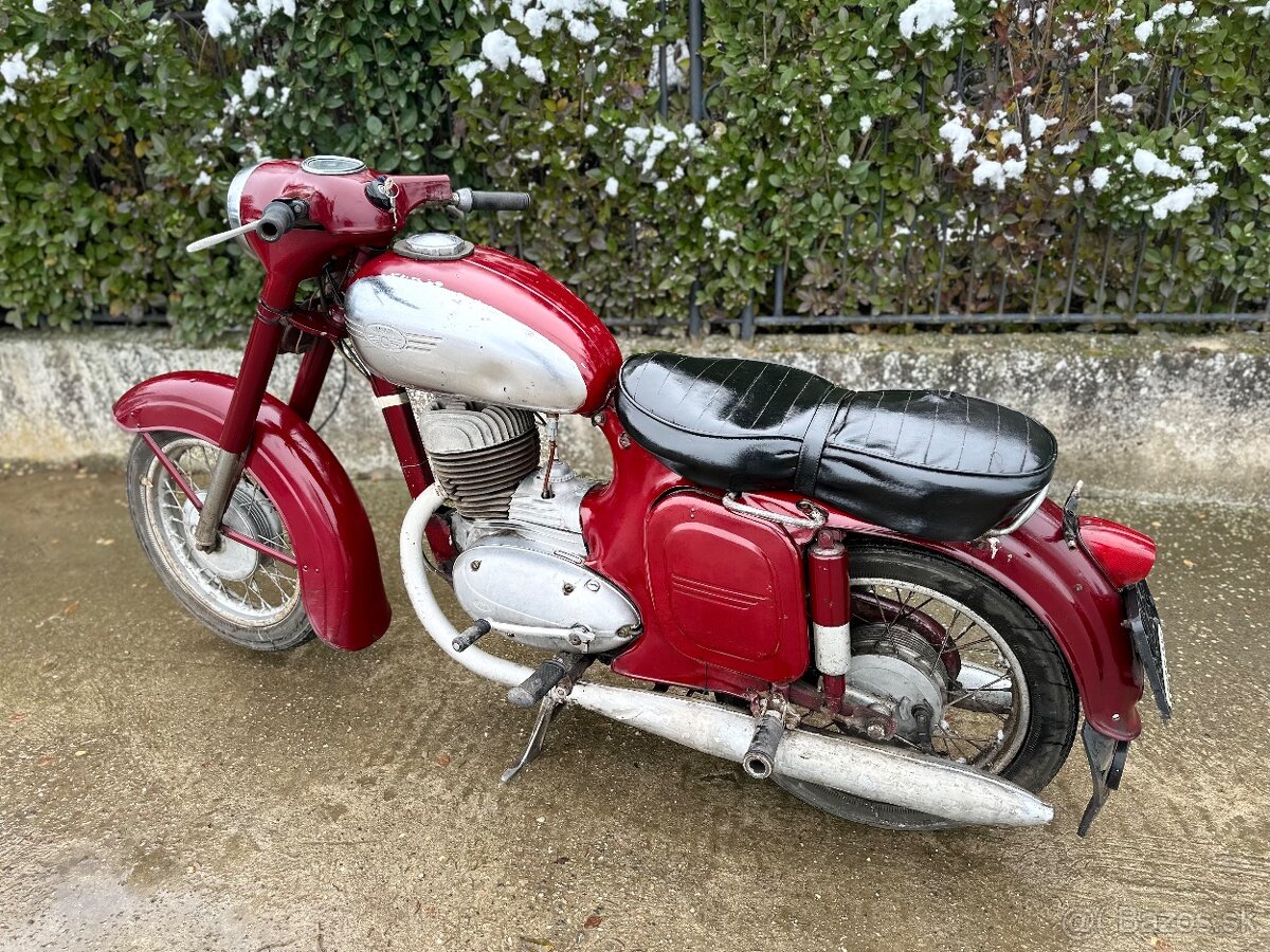 JAWA 350 - 4