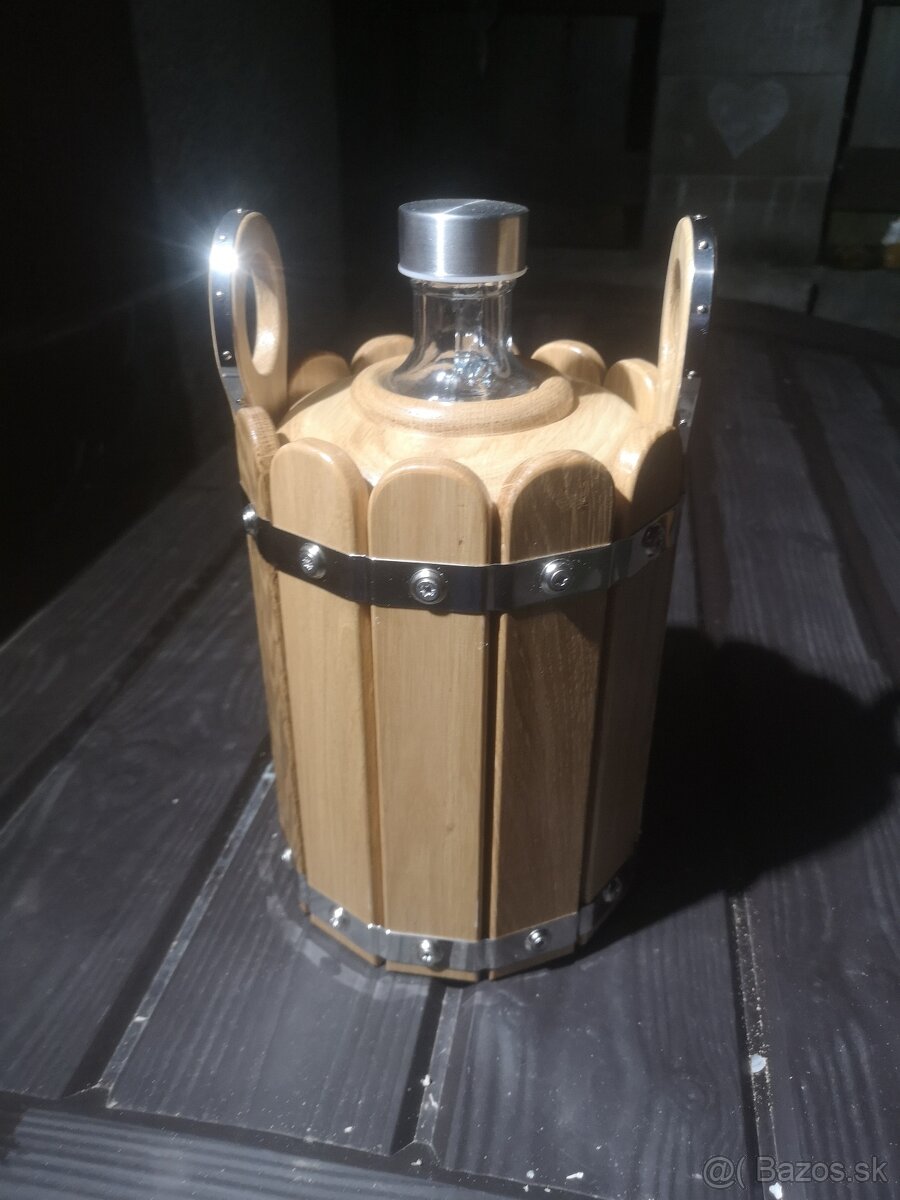 Predám drevom obložené demižóny – 5 l a 2 l - 4