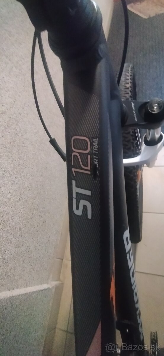 Predám zachovalý bicykel rockrider ST 120 --27,5" kolesa. P - 4