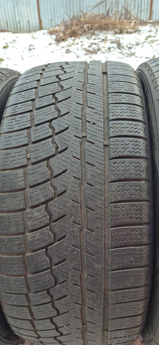 Sada zimnych gum 245/40R19 - 4