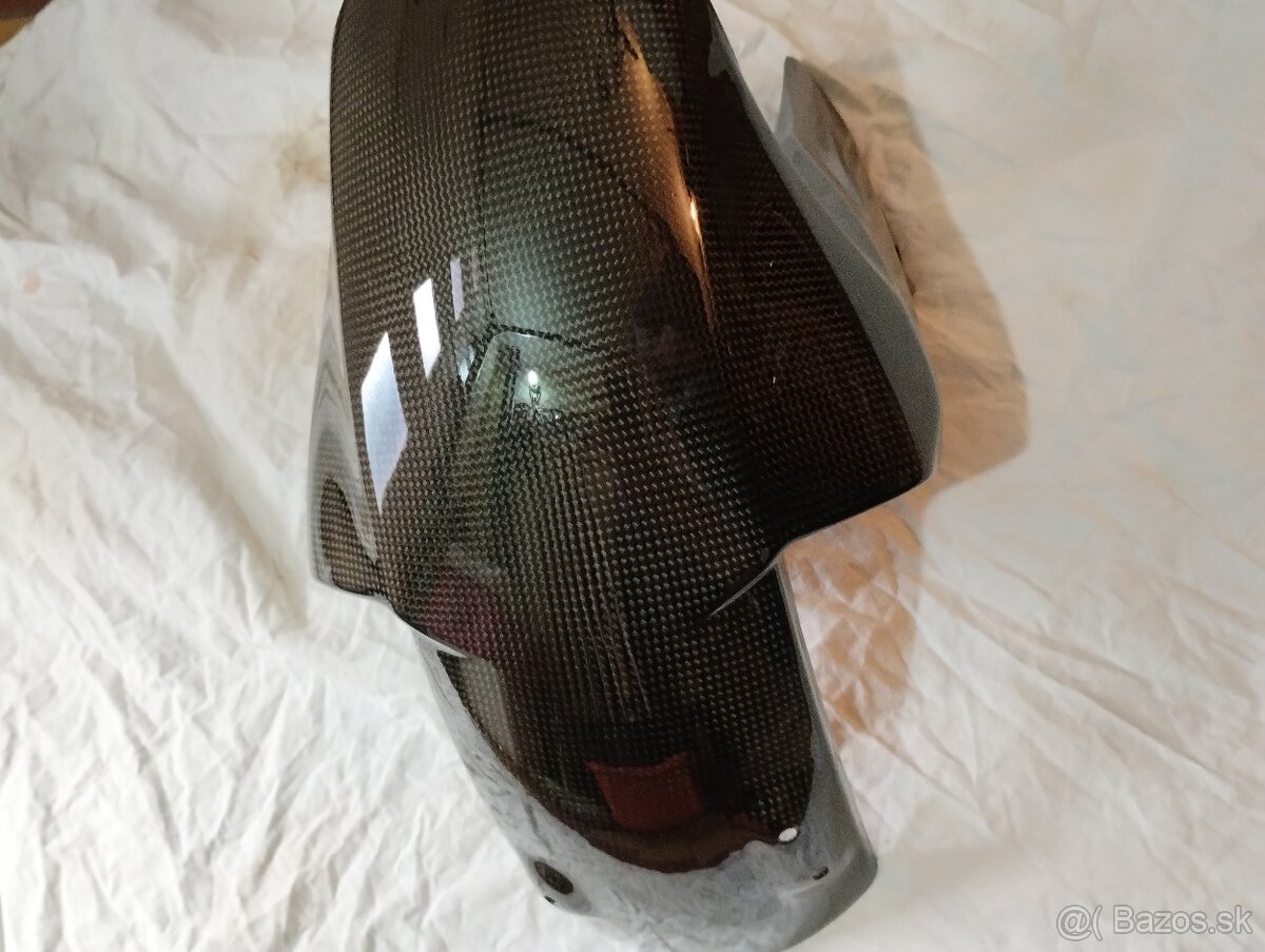 Predný blatník Kawasaki z1000 r.v. 2008 - 4