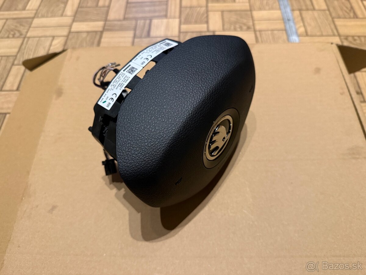 Škoda superb 3 L&K volant - 4