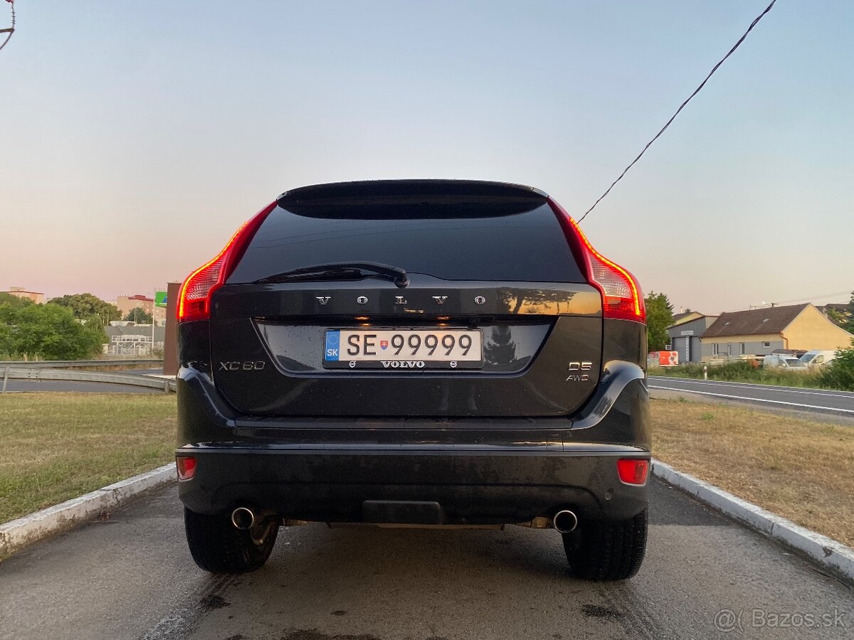 Volvo XC60 2.4 D5 Momentum