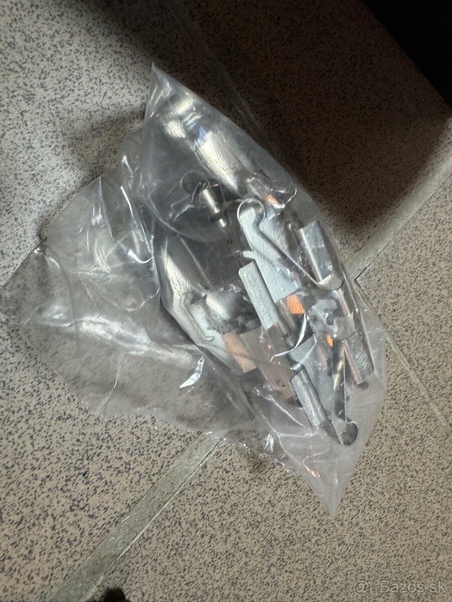 Sada brzdových platničiek + závesy Suzuki Swift - 4