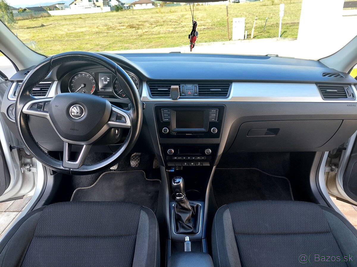 Škoda Rapid Spaceback - 4