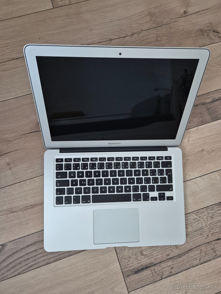 MacBook Air 13" (2017) – výborný stav, pripravený na použív - 4