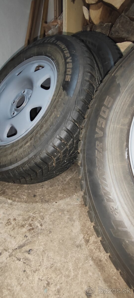 Predám zimné kolesá plus rezerva - 4