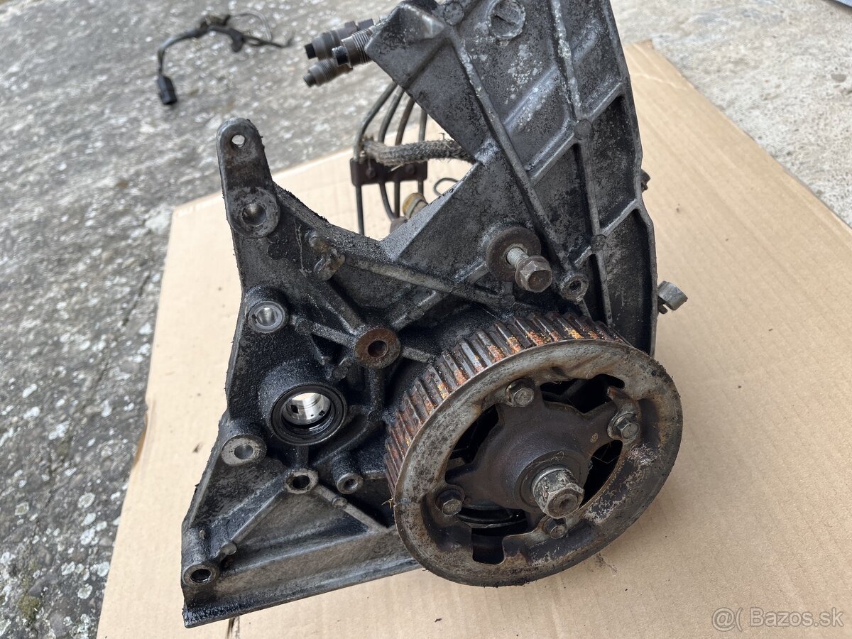 pajero mk 1 palivové čerpadlo - 4