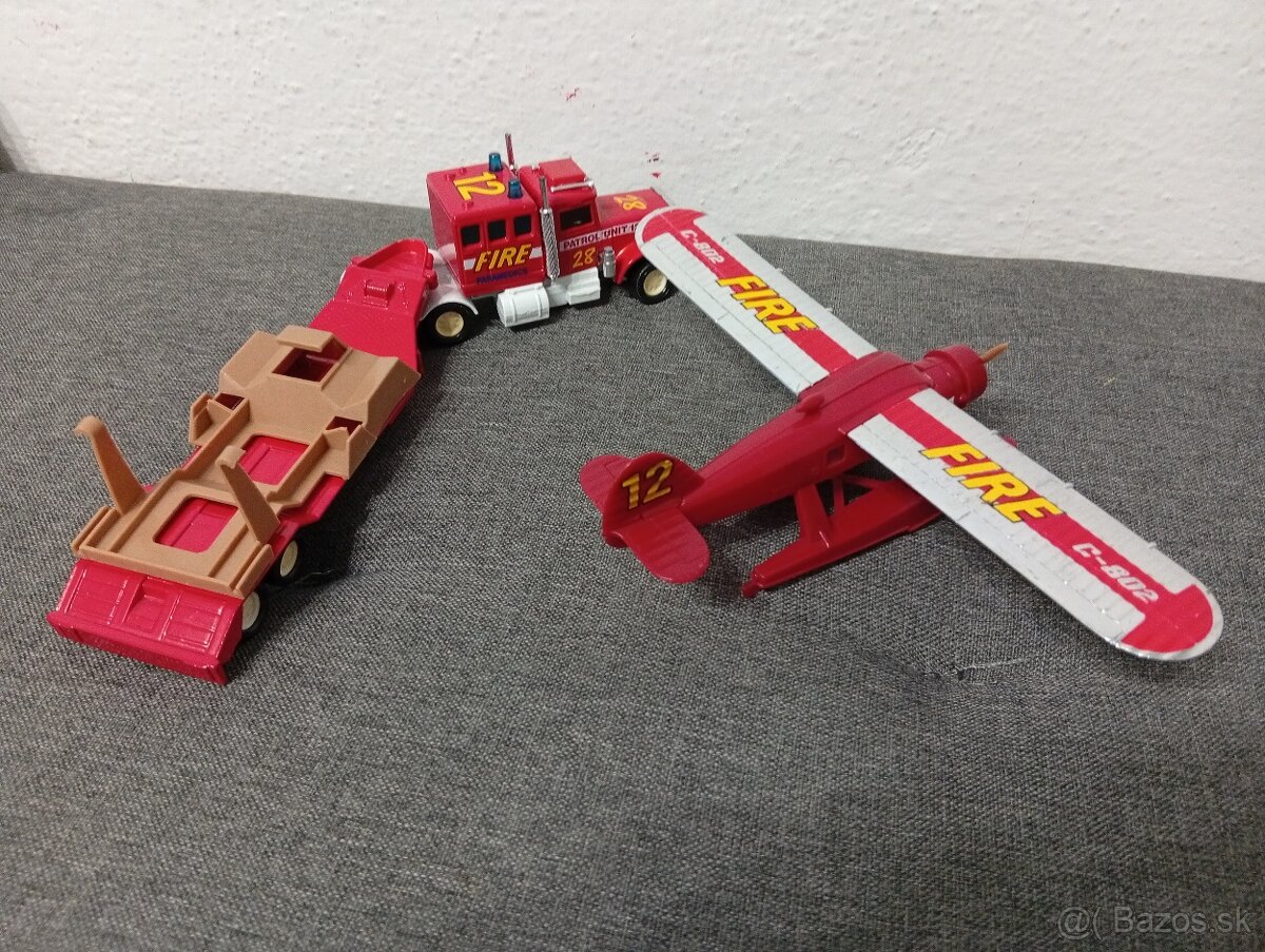 Matchbox Superkings K-134 Peterbilt Fire Plane Trans - 4