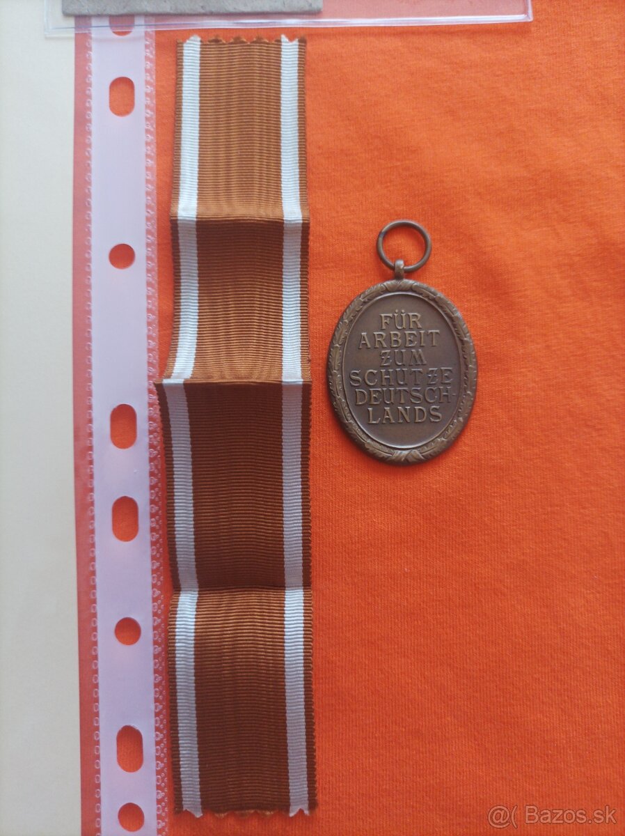Medaile obraného valu - 4