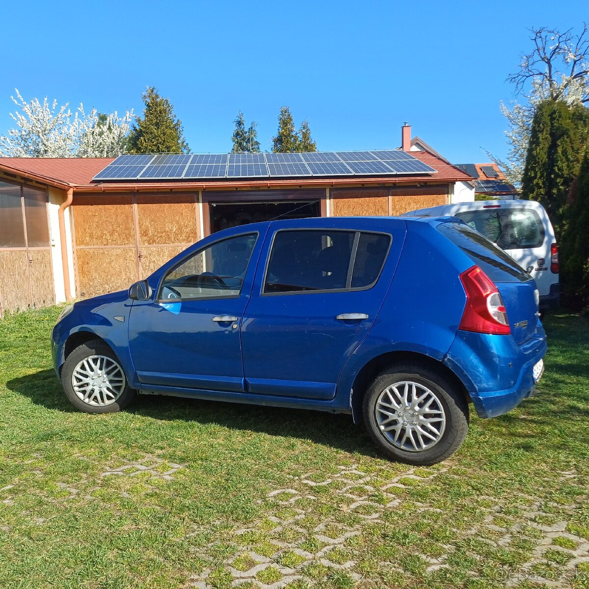 Dacia Sandero - 4