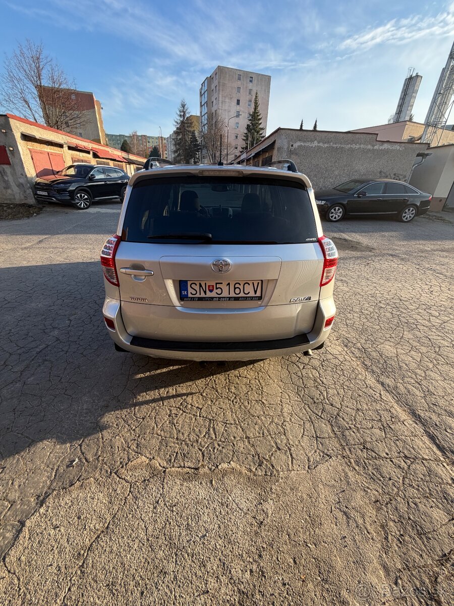 Toyota Rav4 - 4
