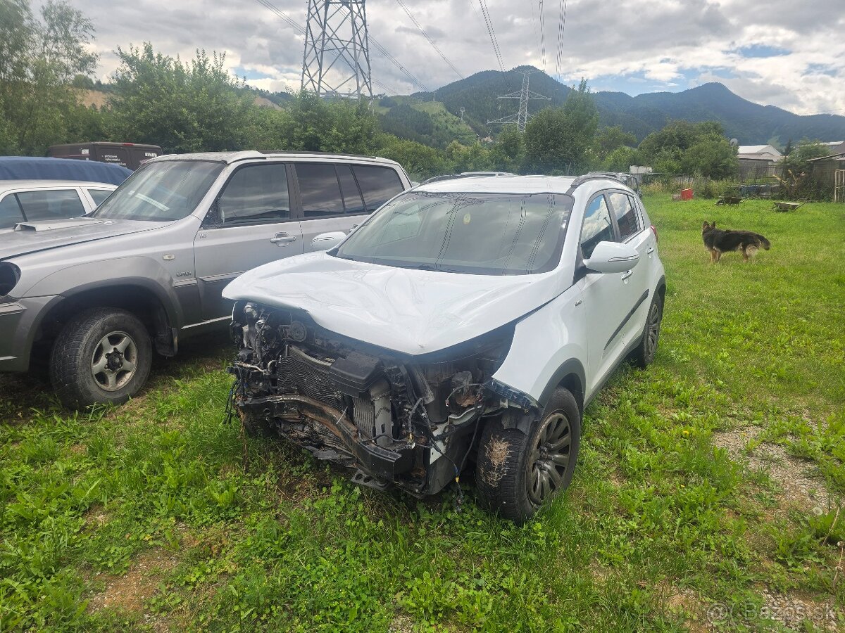 kia sportage - 4