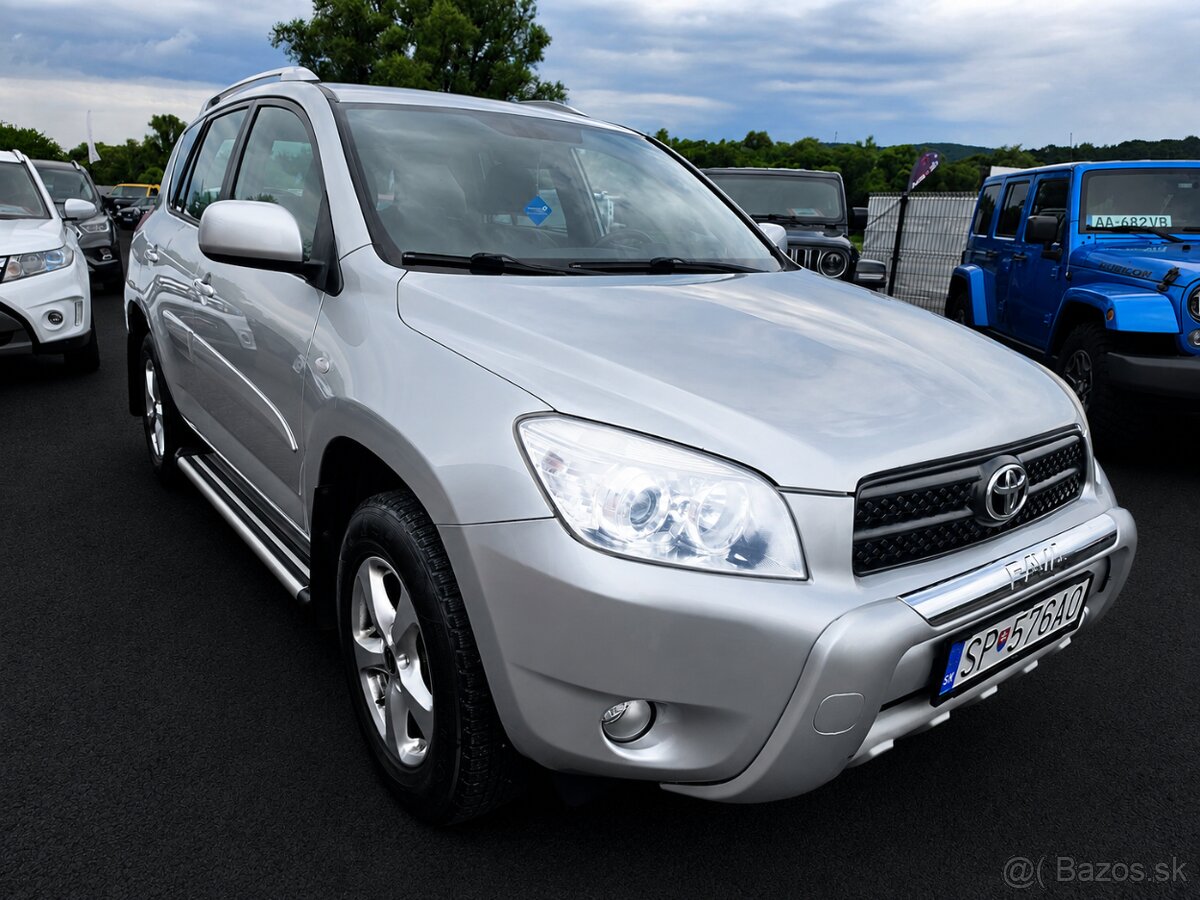 TOYOTA RAV4 2.0VVT-i 4WD - 4