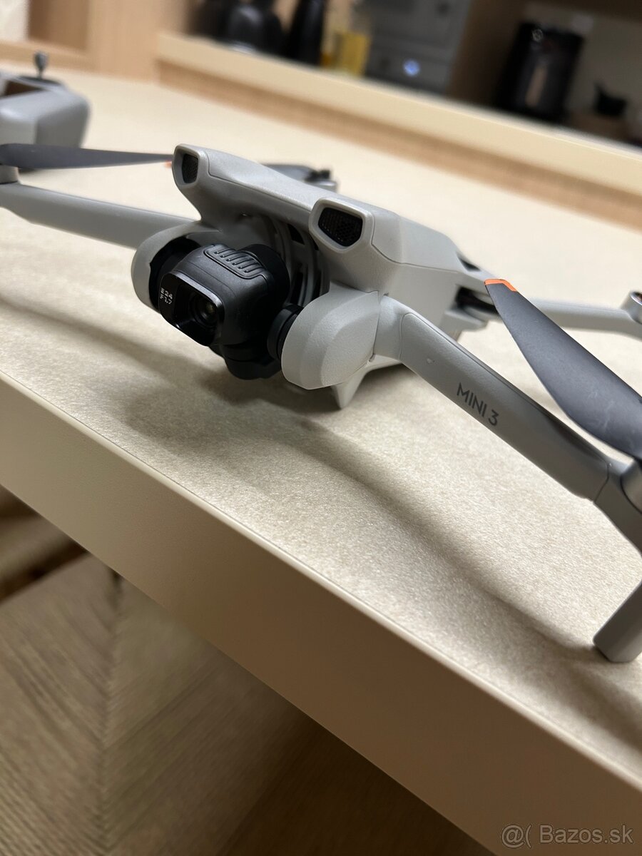 Dron dji 3 mini s RC ovládačom - 4