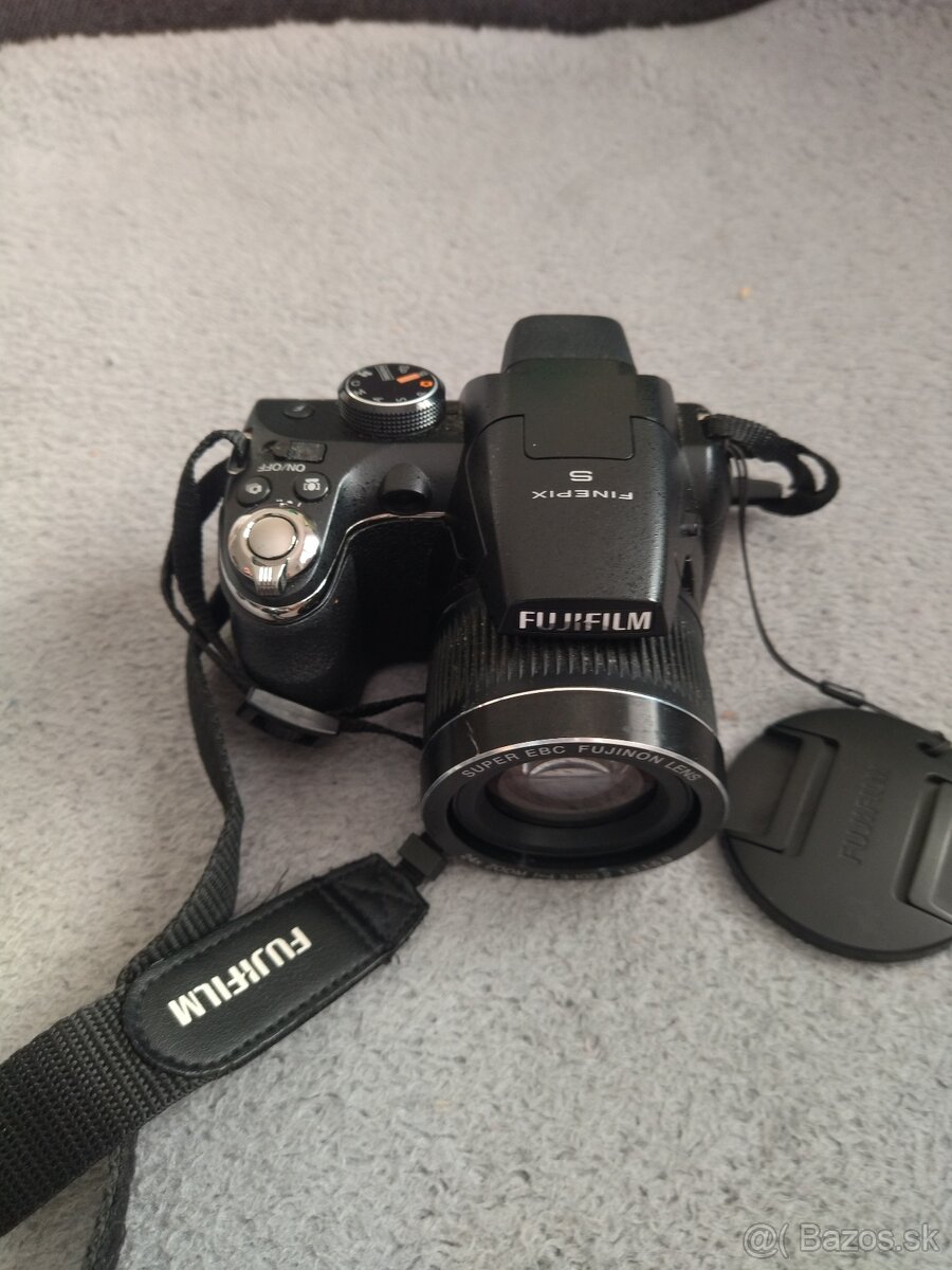 Fujifilm finepix s 3200 - 4
