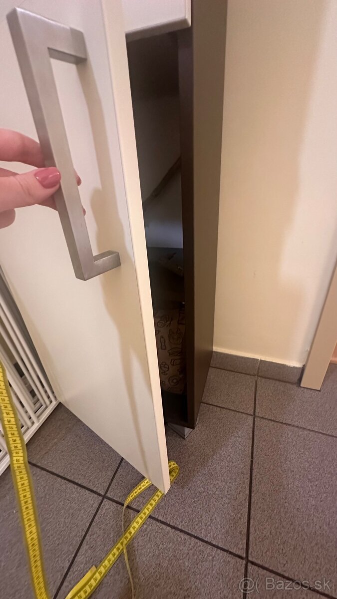 Kupelnove skrinky a umyvadlo (aj samostatne) - 4