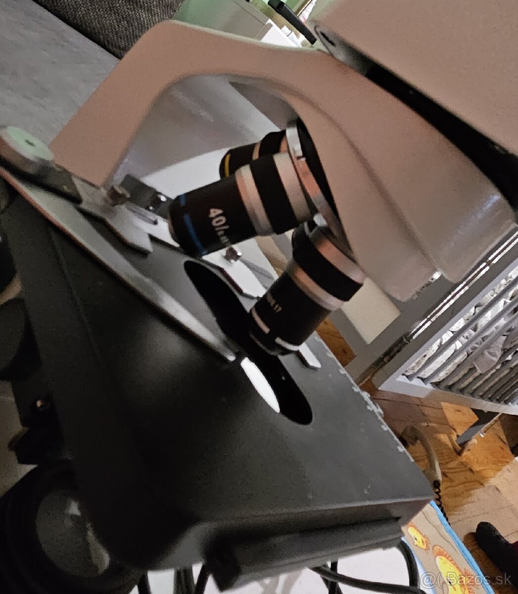 Zmes rôznych vecí na predaj - 4