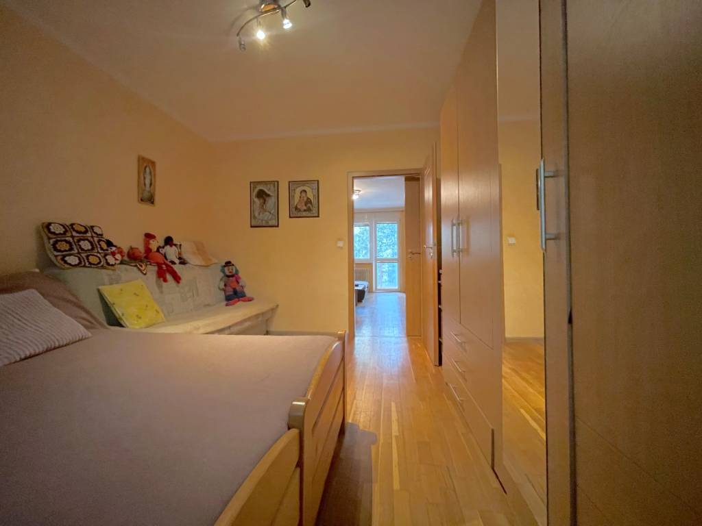 NA PREDAJ 3-izbový byt, TRENČÍN, ul. Mateja Bella. CENA: 147 - 4