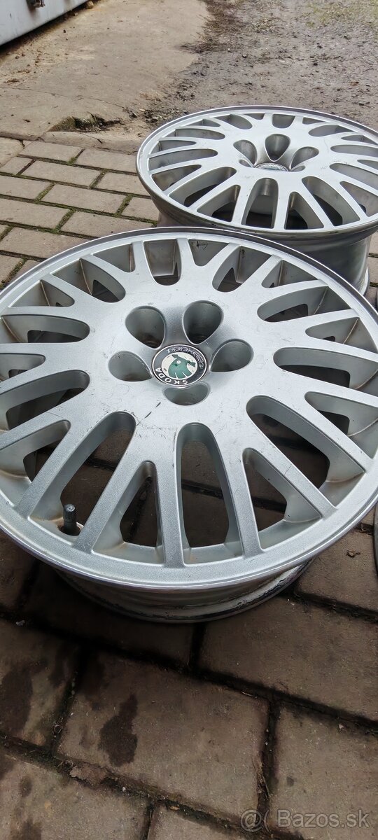 5x100 R16 škoda - 4