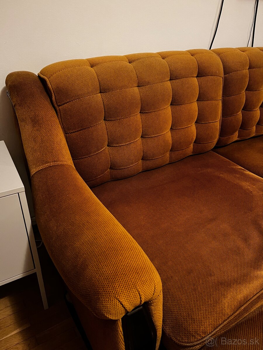 Starší kvalitný gauč - 4
