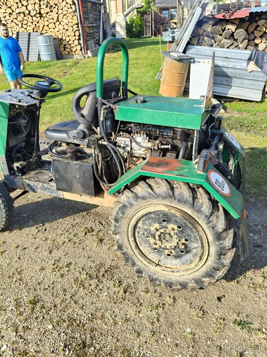 Traktor z mutikáry - 4