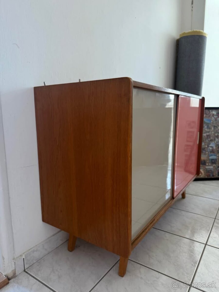 Predám dve komody 300€/ks Dizajnér: Jiroutek Jiří - 4