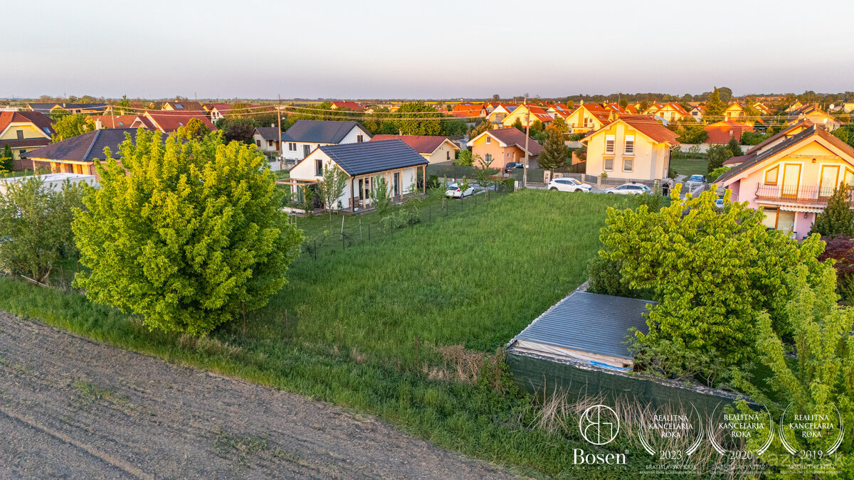 BOSEN | Pozemok na výstavbu rodinného domu v Kvetoslavove - 4