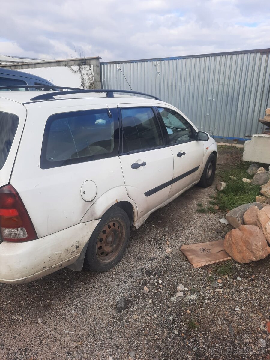 Rozpredám Ford focus 1.8 diesel - 4