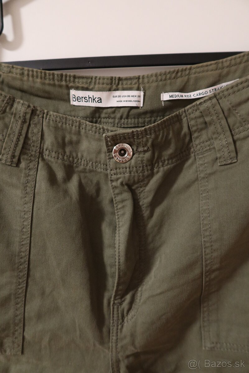 Nohavice s vreckami Bershka - 4