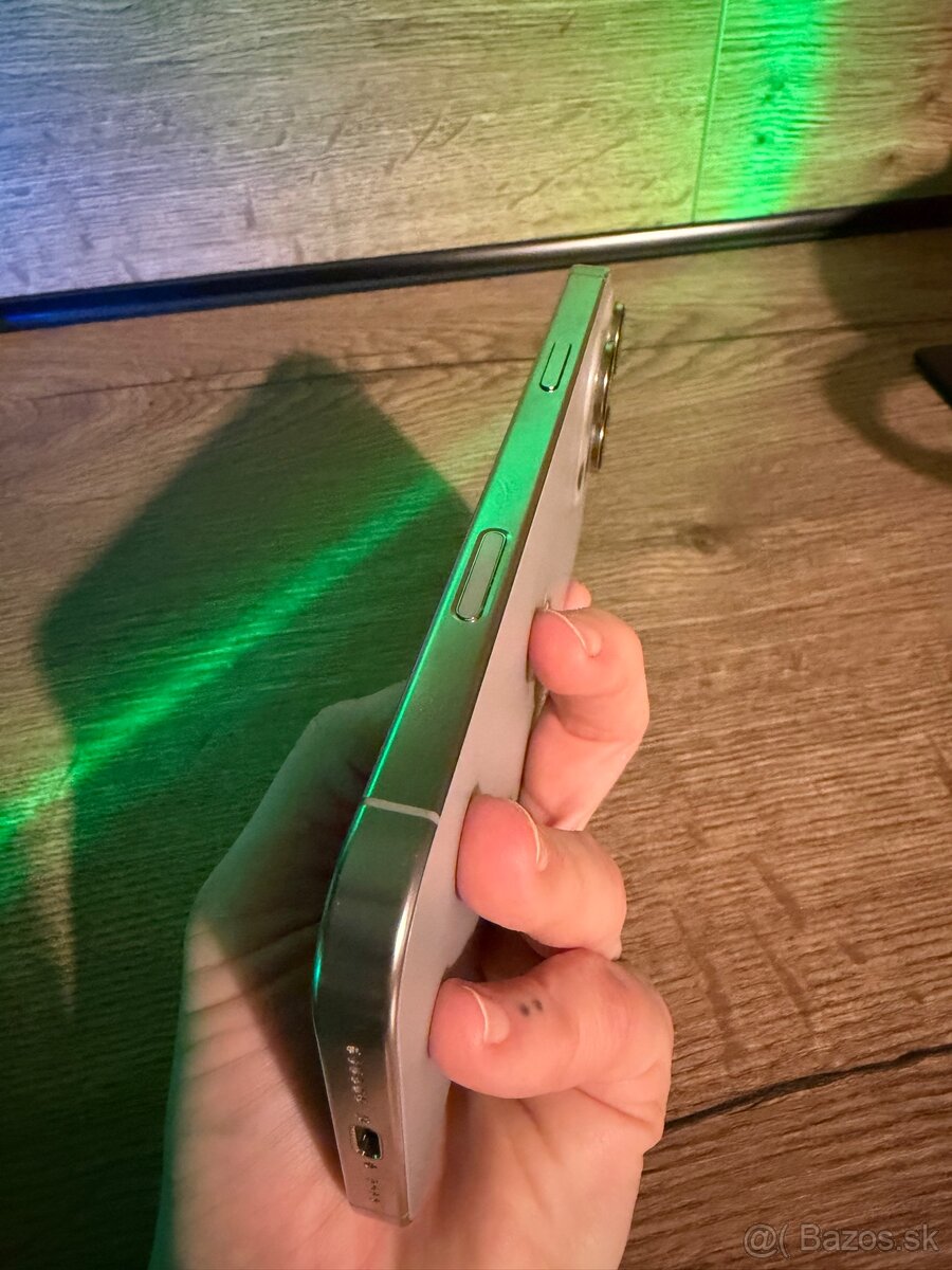 iPhone 16 Pro Max 256GB Desert Titanium - 4