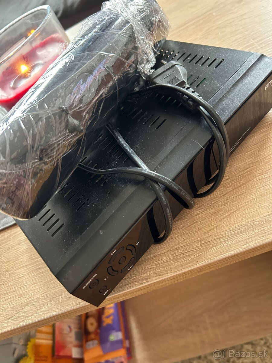 Predám televízor Samsung + set-top box Amiko HD8150 - 4