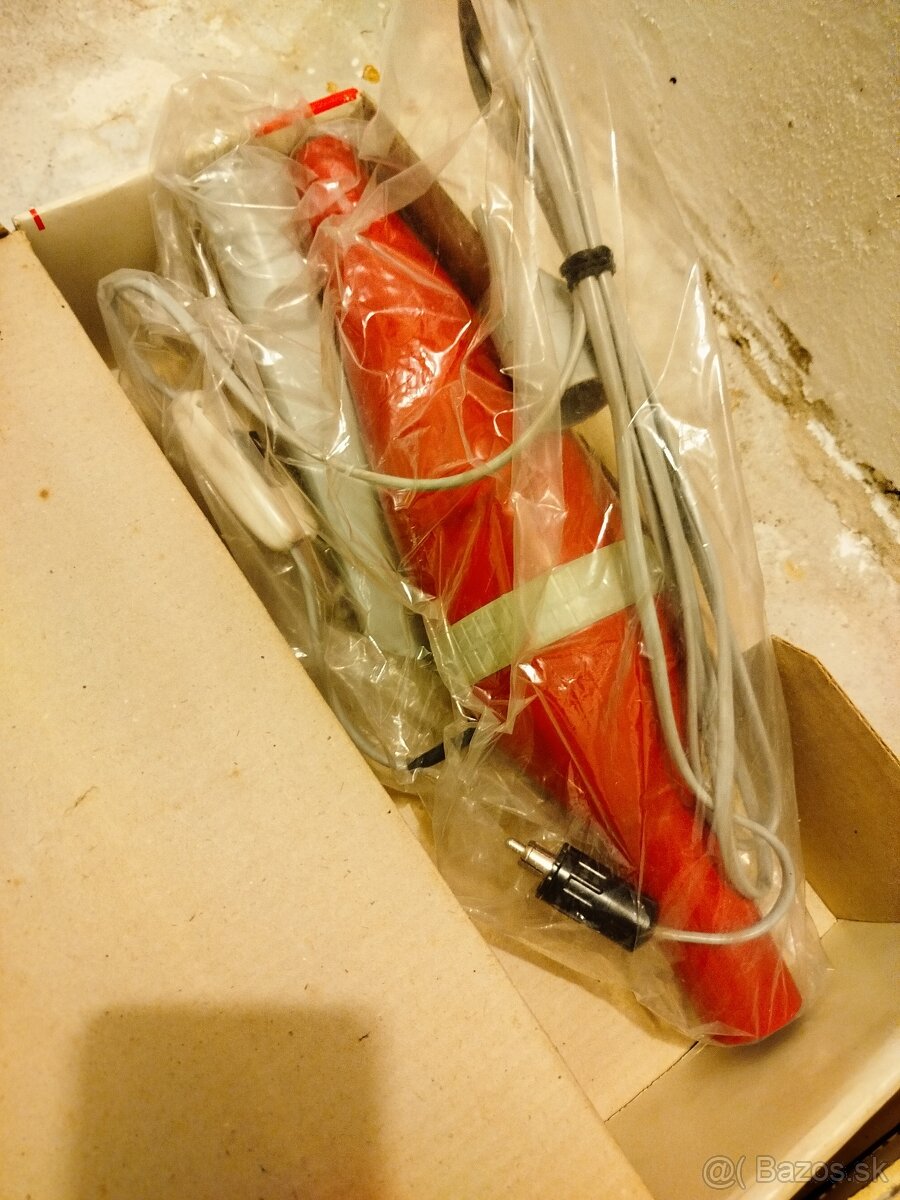 RETRO VECI - VÁHA A VYSÁVAČ - 4