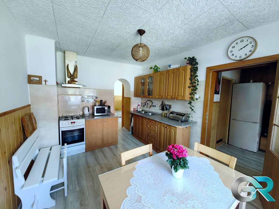 Rodinný dom Skalka nad Váhom na predaj, 2255m2 pozemok - 4