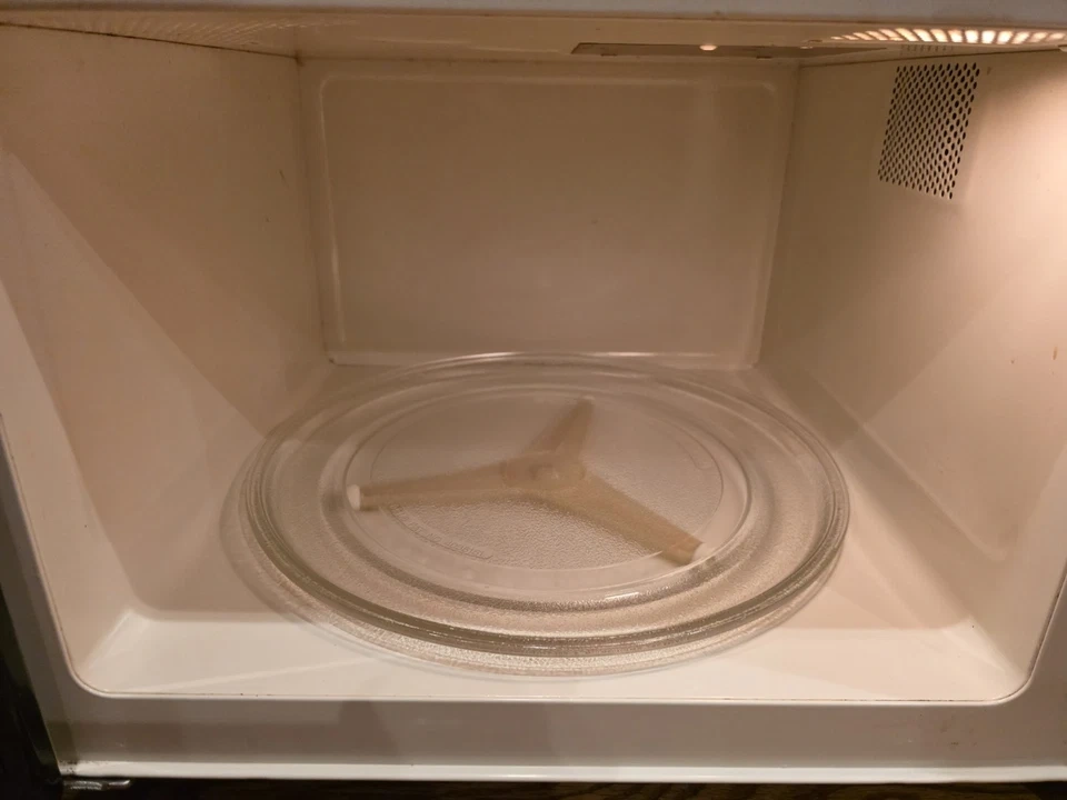 SHARP mikrovlnka - 4